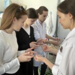 Команда хирургического кружка "Оперблок"  провела мастер-класс для лицеистов